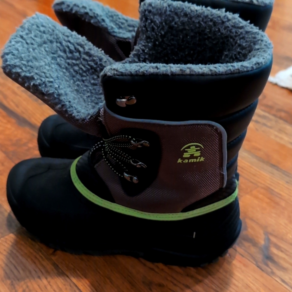Kamik Size 7 Snow Boots
